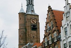 Gezocht: Nicolaas Burgert van HAREN, geboren begin 1700 te Zaltbommel