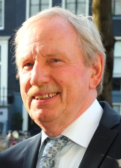 Deze afbeelding heeft een leeg alt-attribuut; de bestandsnaam is Bestuur-Dik.jpg
